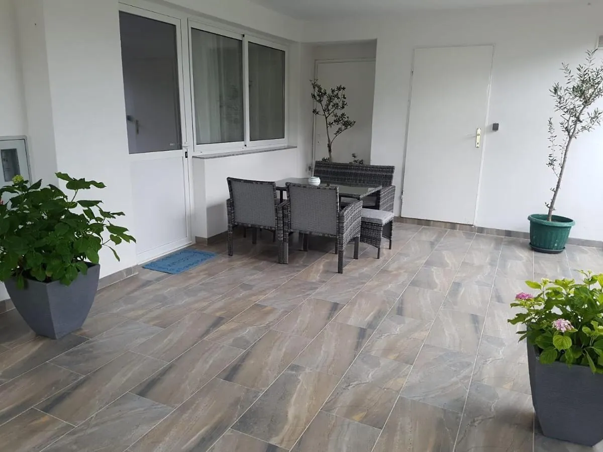 Ferienwohnung Ap Roko&Dina Nin 0*,