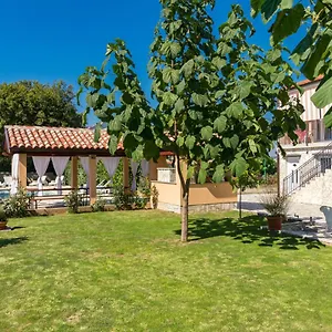 Kendel Apartmán Fažana