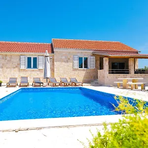 Stone House With Pool Villa